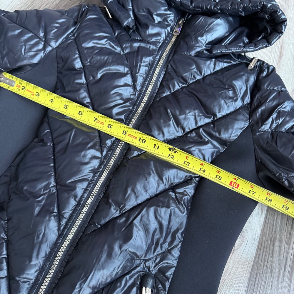 Michael Kors Womens Black Hooded Puffer Jacket Chevron Quilted Size S 155017 - Picture 6 of 7